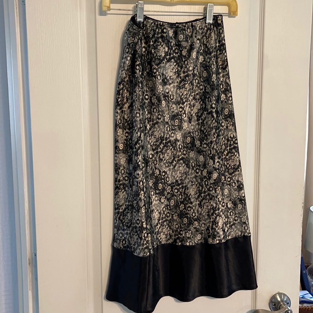 Slip like skirt